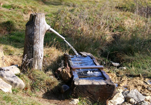 ein Bründerl sorgt für dafür dass der durst gelöscht wird, die Hütte hat ja schon geschlossen